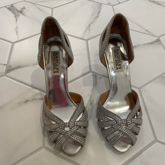 Badgley Mischka Heels - Picture 2 of 5